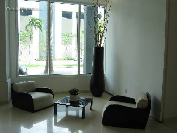 1800 Biscayne Plaza image #5