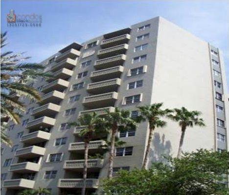 Gables Waterway Towers image
